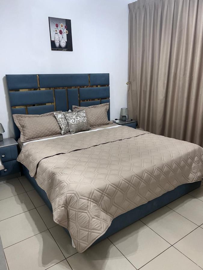 Reem 1 Apartment Adschman